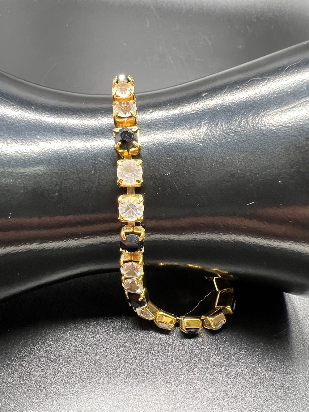 Vintage Trifari Black & Clear Rhinestone Tennis Bracelet Gold Tone 7.75” - Picture 2 of 10